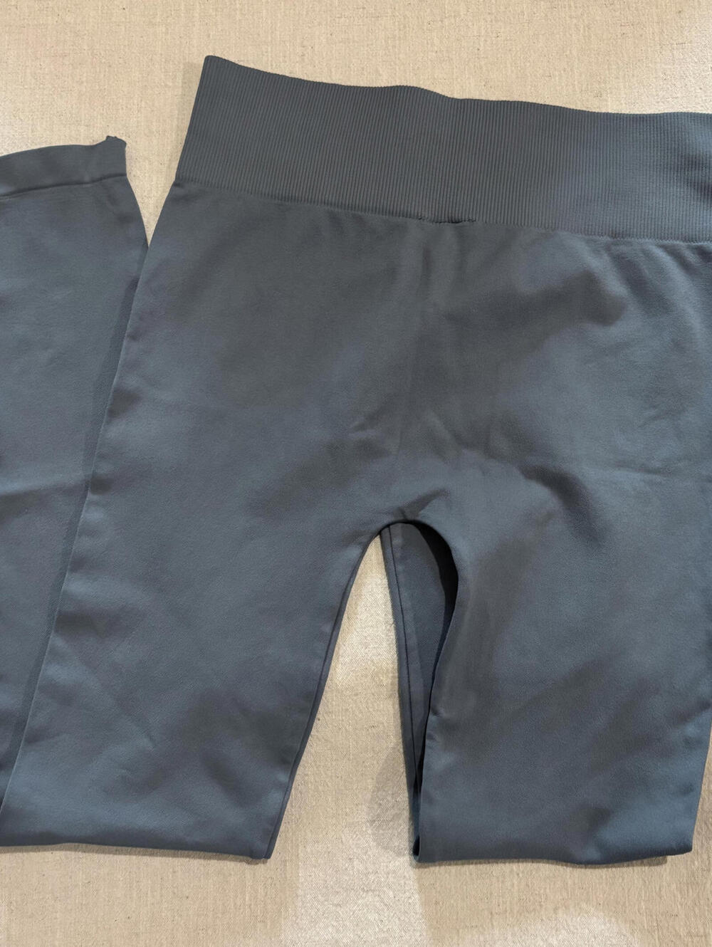 Nikibiki Deep Blue Seamless Leggings
